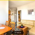 Tomic 2 Apartment