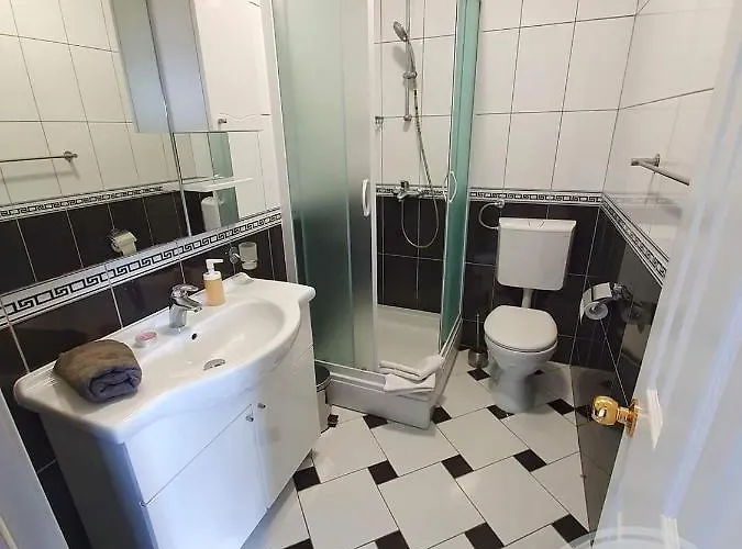 Tomic 2 Appartement Makarska