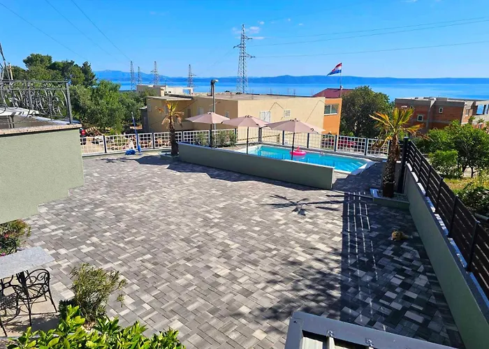 Tomic 2 Appartement Makarska